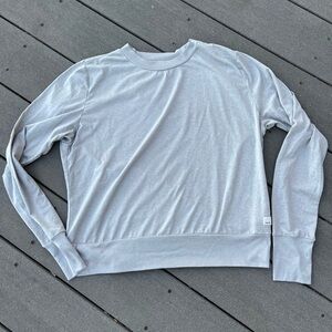 Vuori Women’s Daydream Crew Light Gray size M